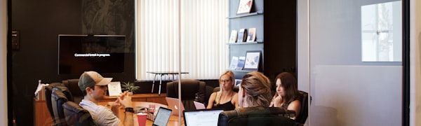 beats365玩家部落球迷社区，用户互动交流与分享的热闹场景